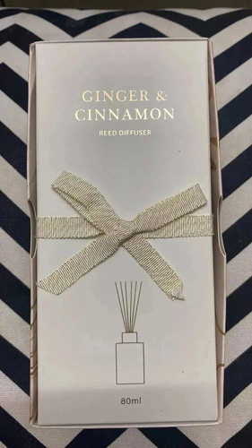 Ginger and cinnamon reed - ,